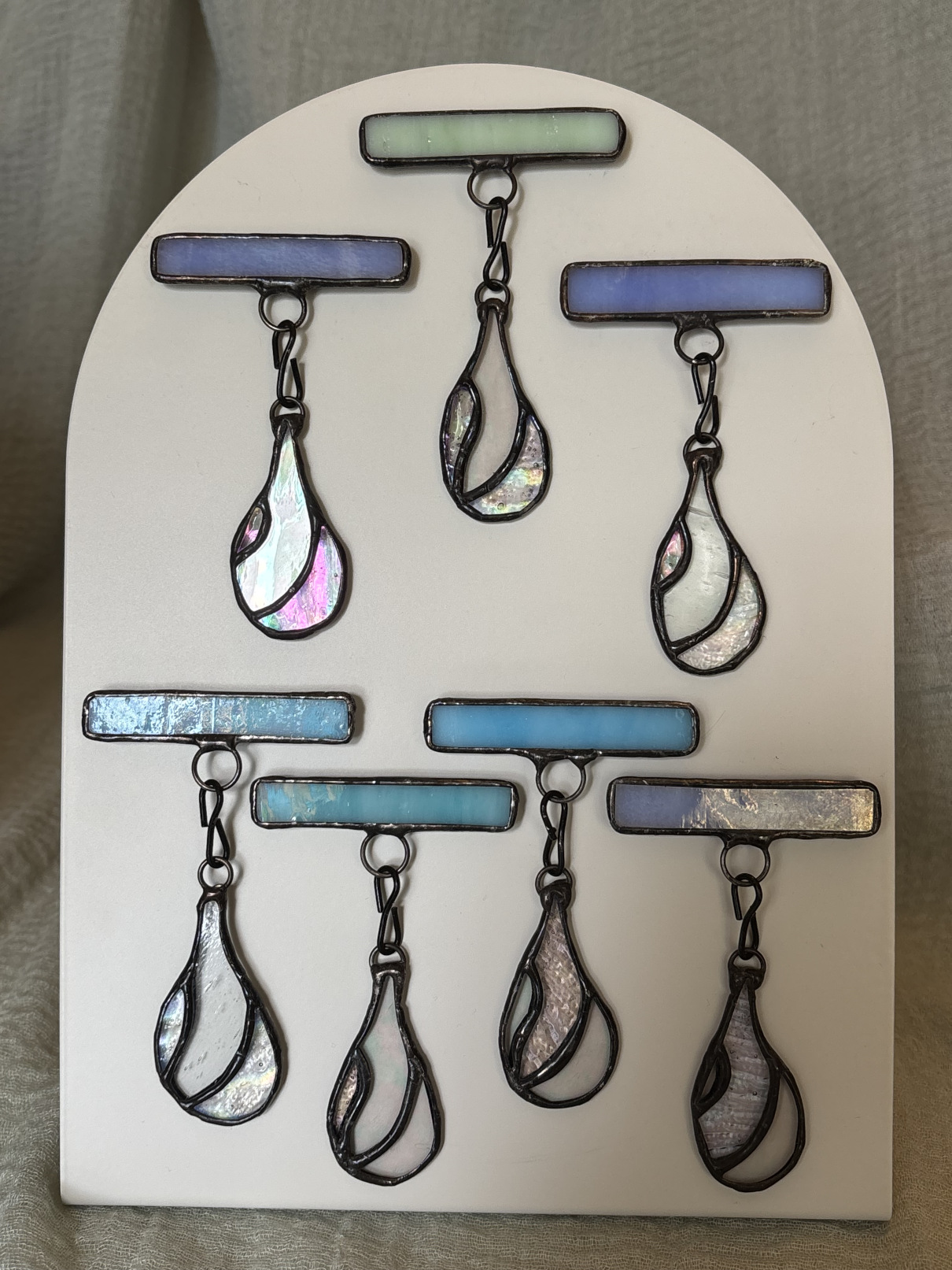 Raindrop magnets